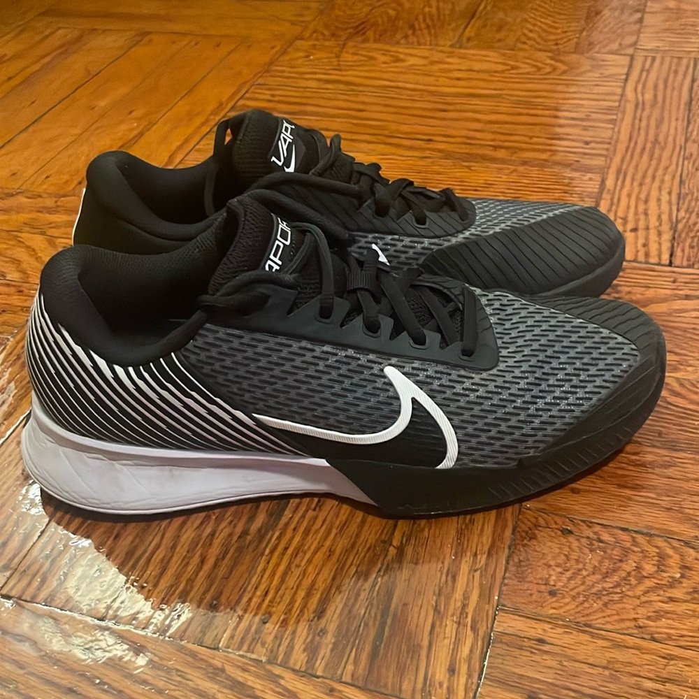 Men’s Nike Tennis Shoes Vapor Pro